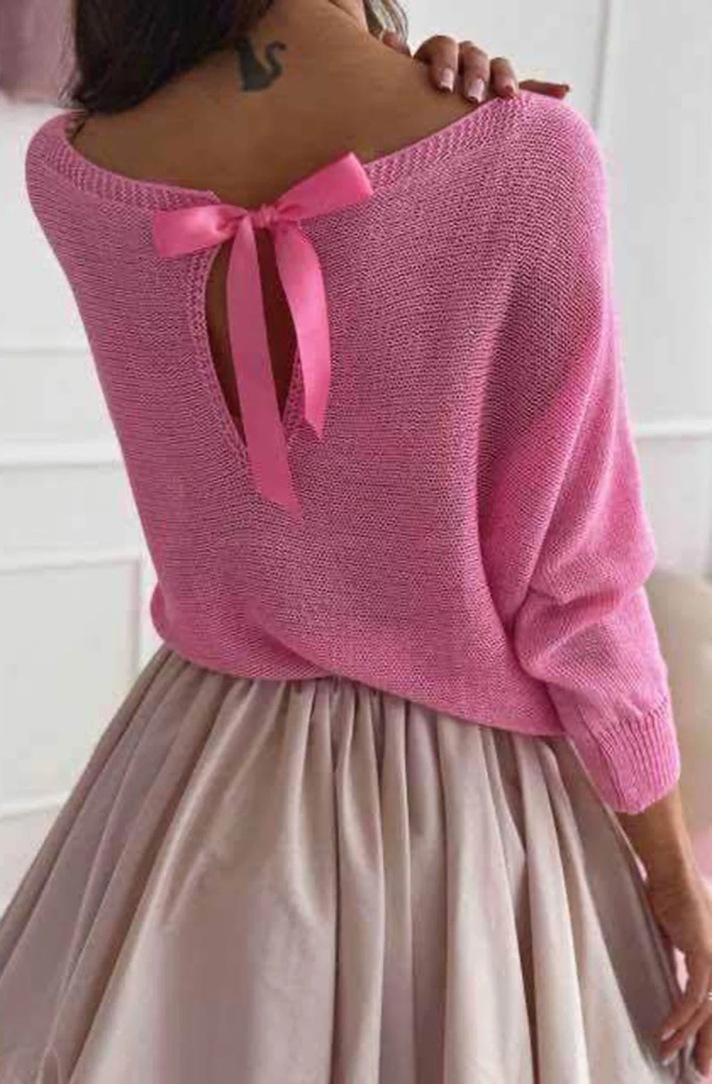 Bow Back Light Knit Jumper in Fuschia Pink